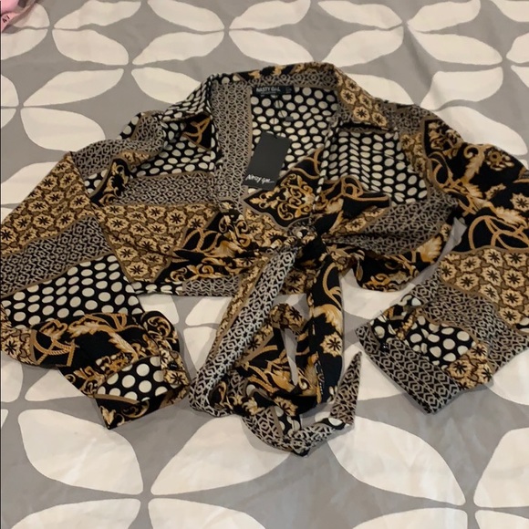 Nasty Gal Tops - Nasty Gal long sleeve tie blouse